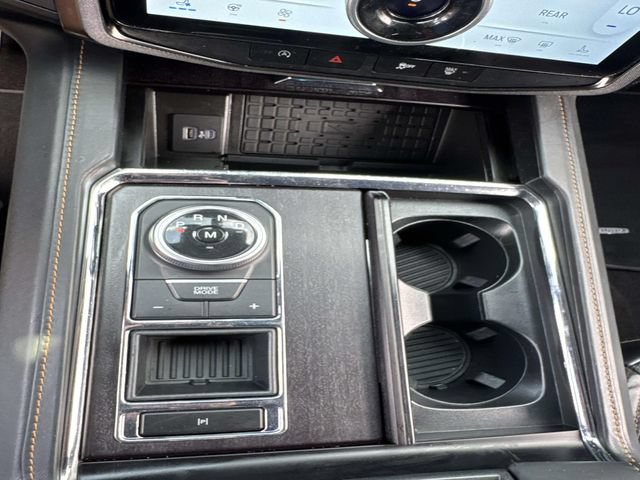 Used 2023 Ford Expedition Max Platinum RWD image 24