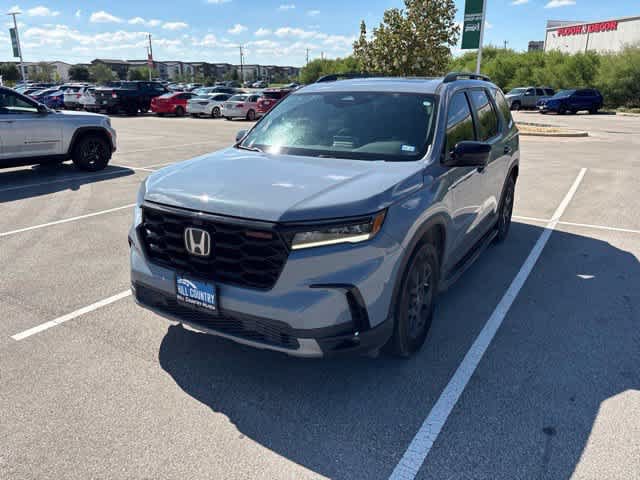 Used 2024 Honda Pilot TrailSport image 1