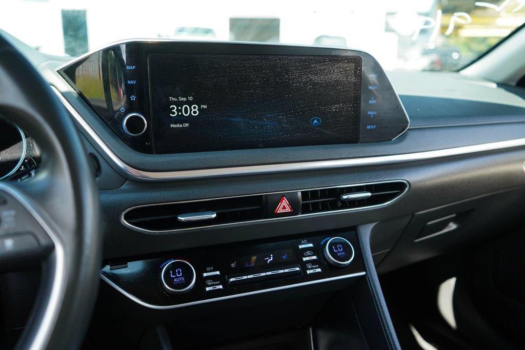 Used 2023 Hyundai Sonata SEL w/ Convenience Package FWD image 8