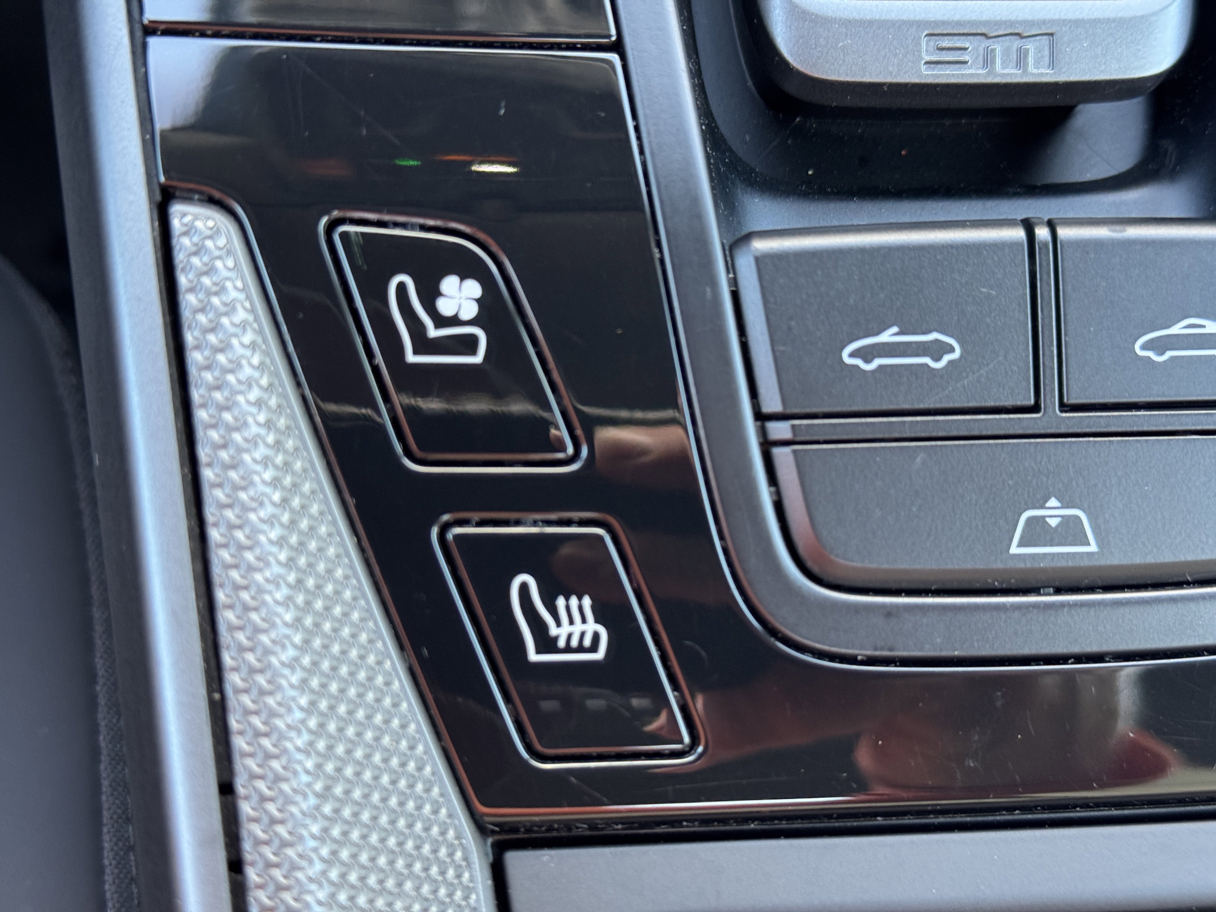 Certified 2025 Porsche 911 Carrera image 23