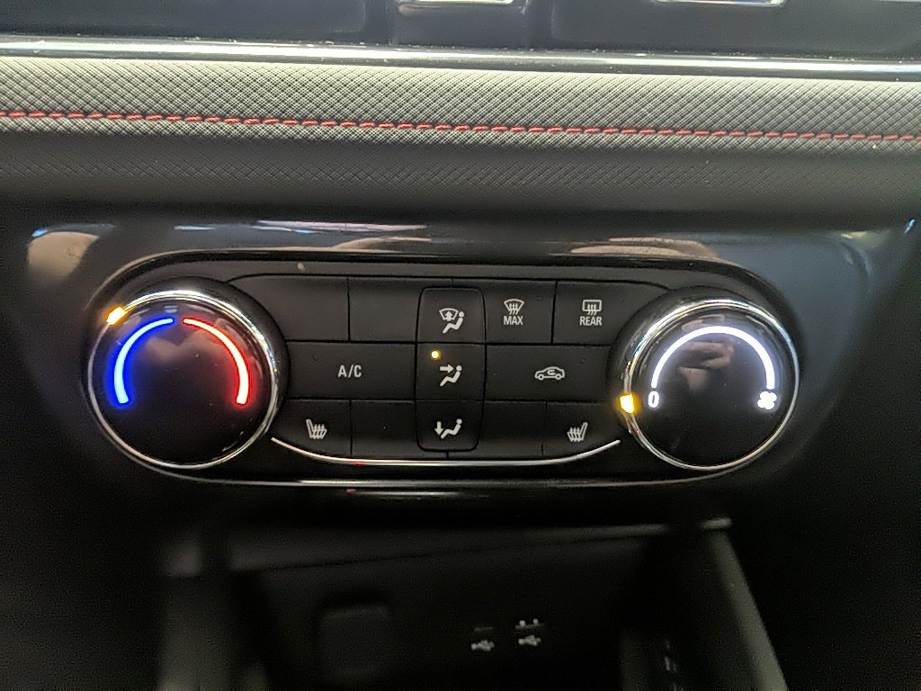 Used 2025 Chevrolet TrailBlazer RS w/ Driver Confidence Package image 18