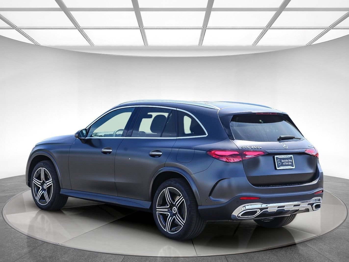 New 2026 Mercedes-Benz GLC 350e 4MATIC image 2