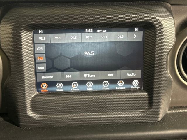 Used 2020 Jeep Gladiator Sport w/ Quick Order Package 24S image 28