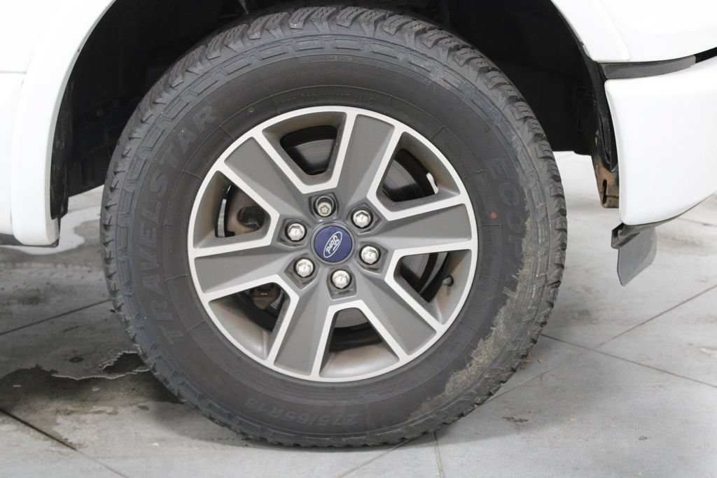 Used 2016 Ford F150 XLT w/ Equipment Group 302A Luxury AWD/4WD image 14