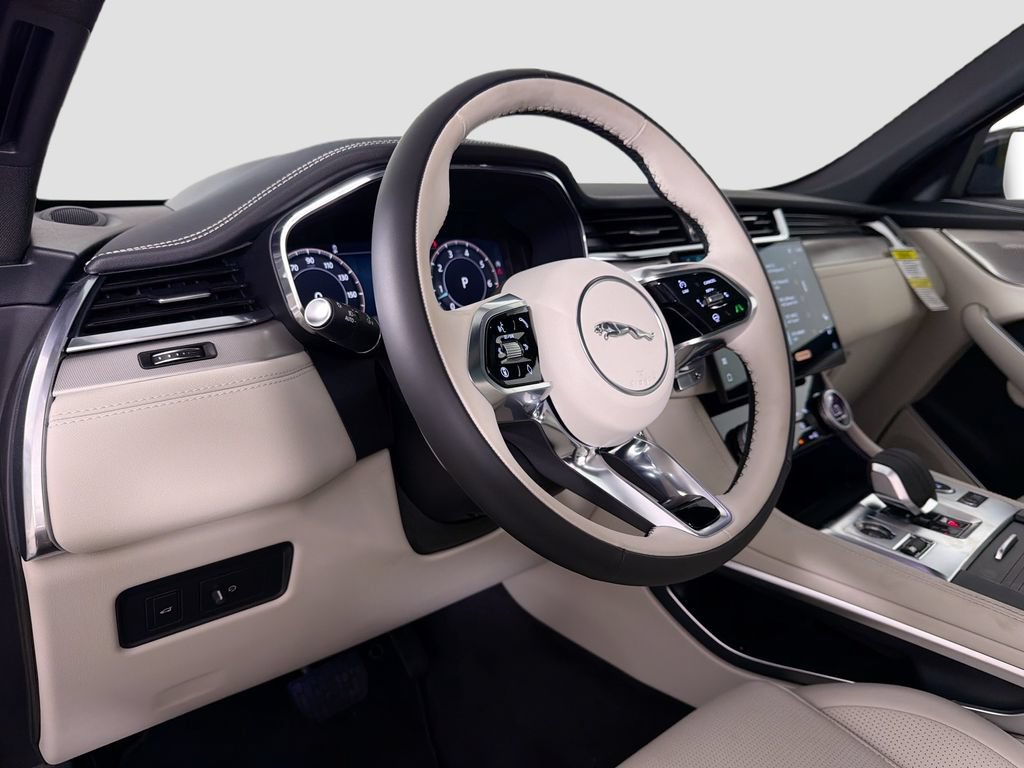 New 2026 Jaguar F-PACE R-Dynamic S AWD/4WD image 9
