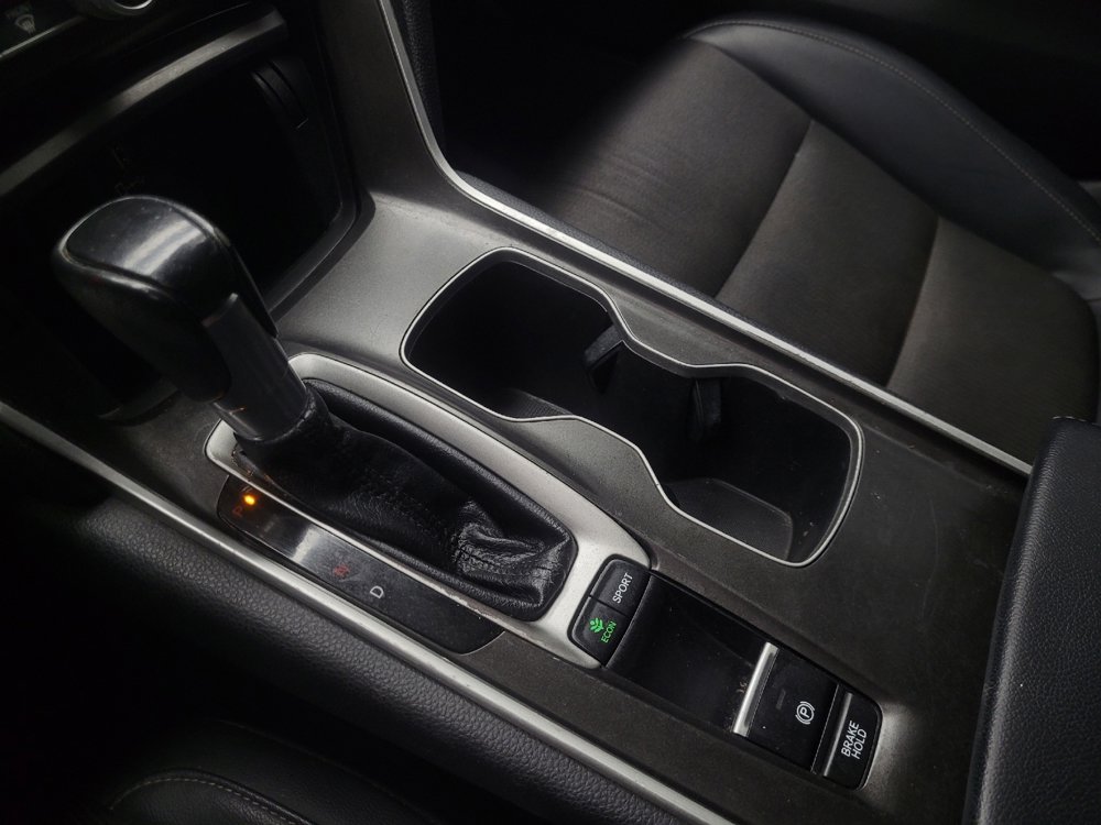 Used 2018 Honda Accord Sport image 26