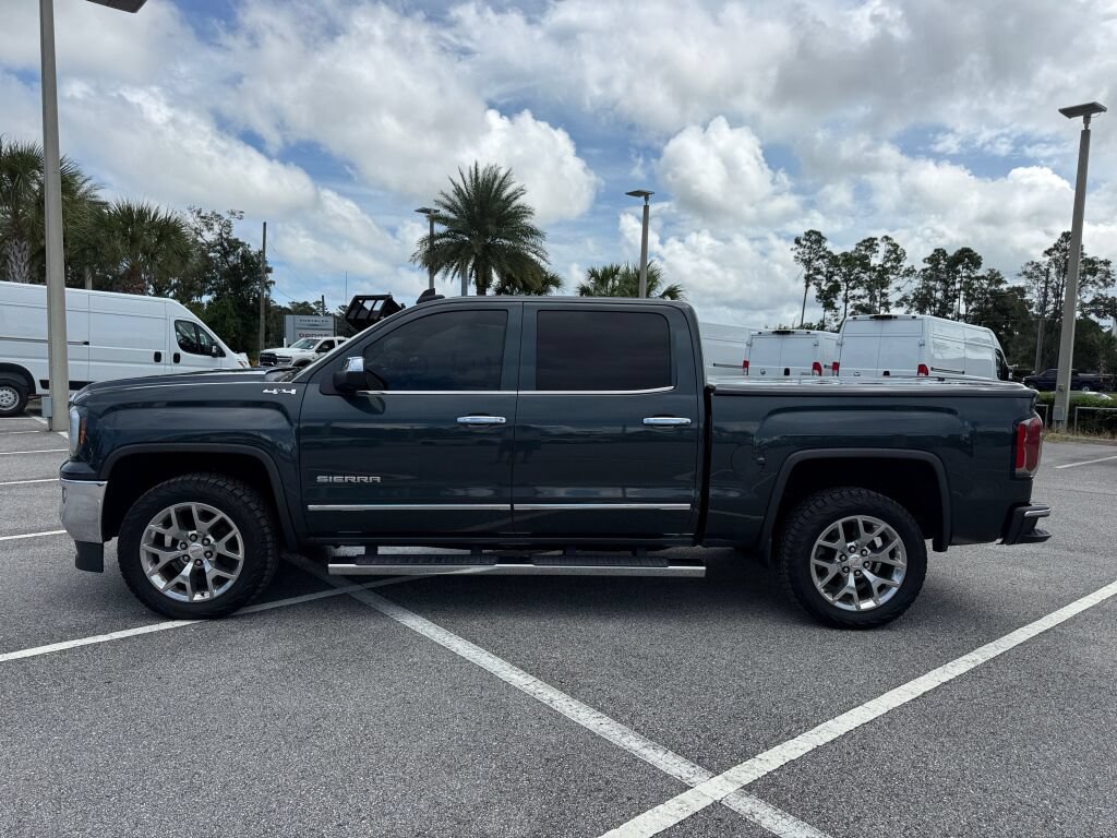 Used 2018 GMC Sierra 1500 SLT w/ SLT Premium Package AWD/4WD image 6