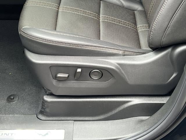 Used 2026 Chevrolet Tahoe High Country AWD/4WD image 10