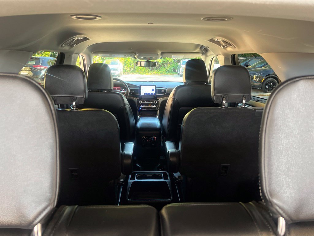 Used 2021 Ford Explorer Limited w/ Hybrid Equipment Group 310A AWD/4WD image 12