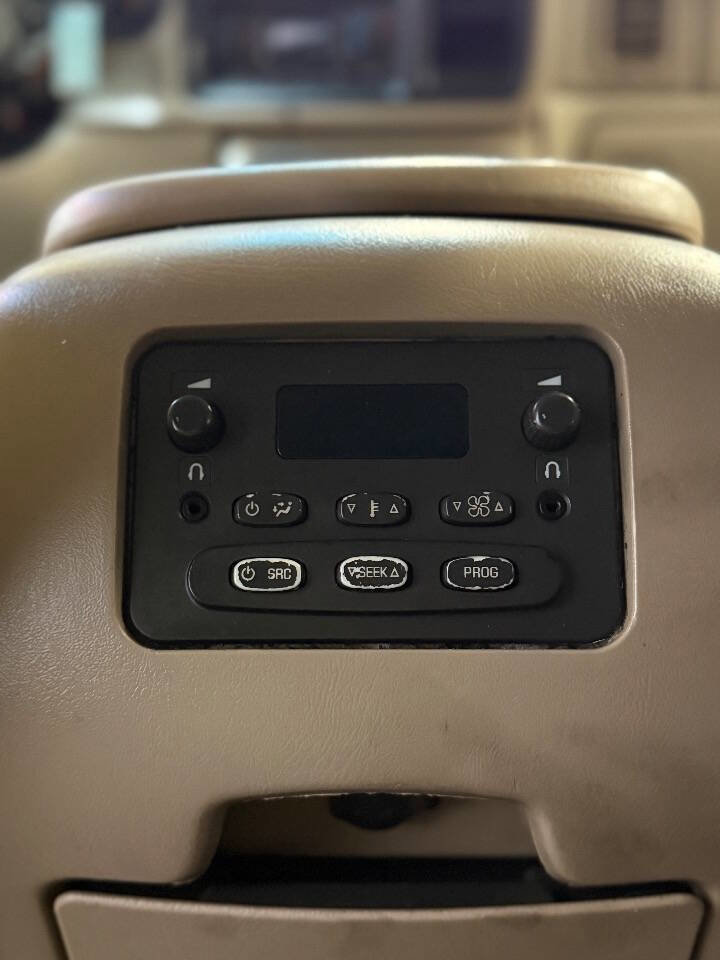 Used 2003 Chevrolet Tahoe LT image 17