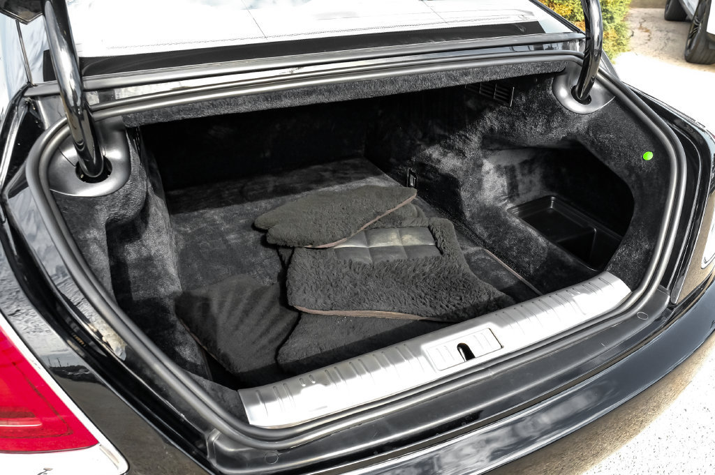 Used 2014 Rolls-Royce Wraith RWD image 39