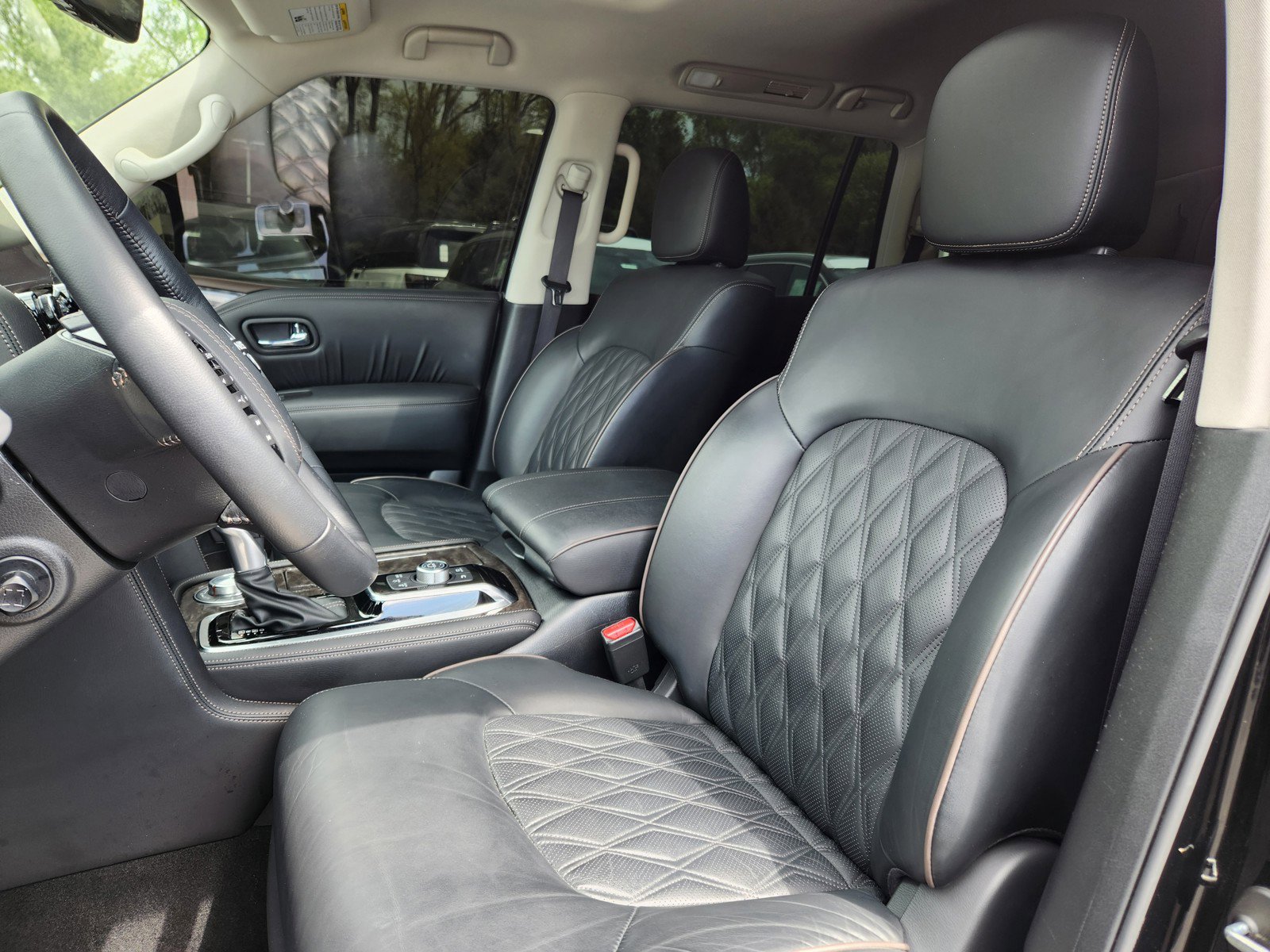 Used 2024 Nissan Armada Platinum w/ Captain's Chairs Package AWD/4WD image 10