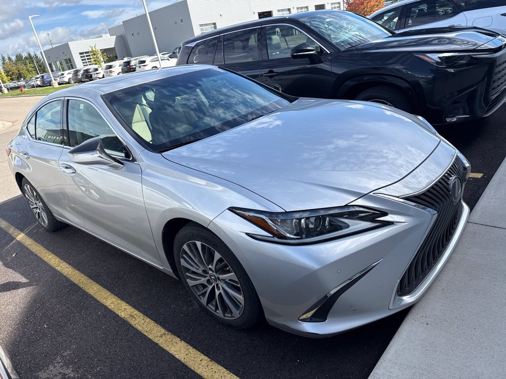 Used 2021 Lexus ES 250 w/ Premium Package AWD/4WD image 3