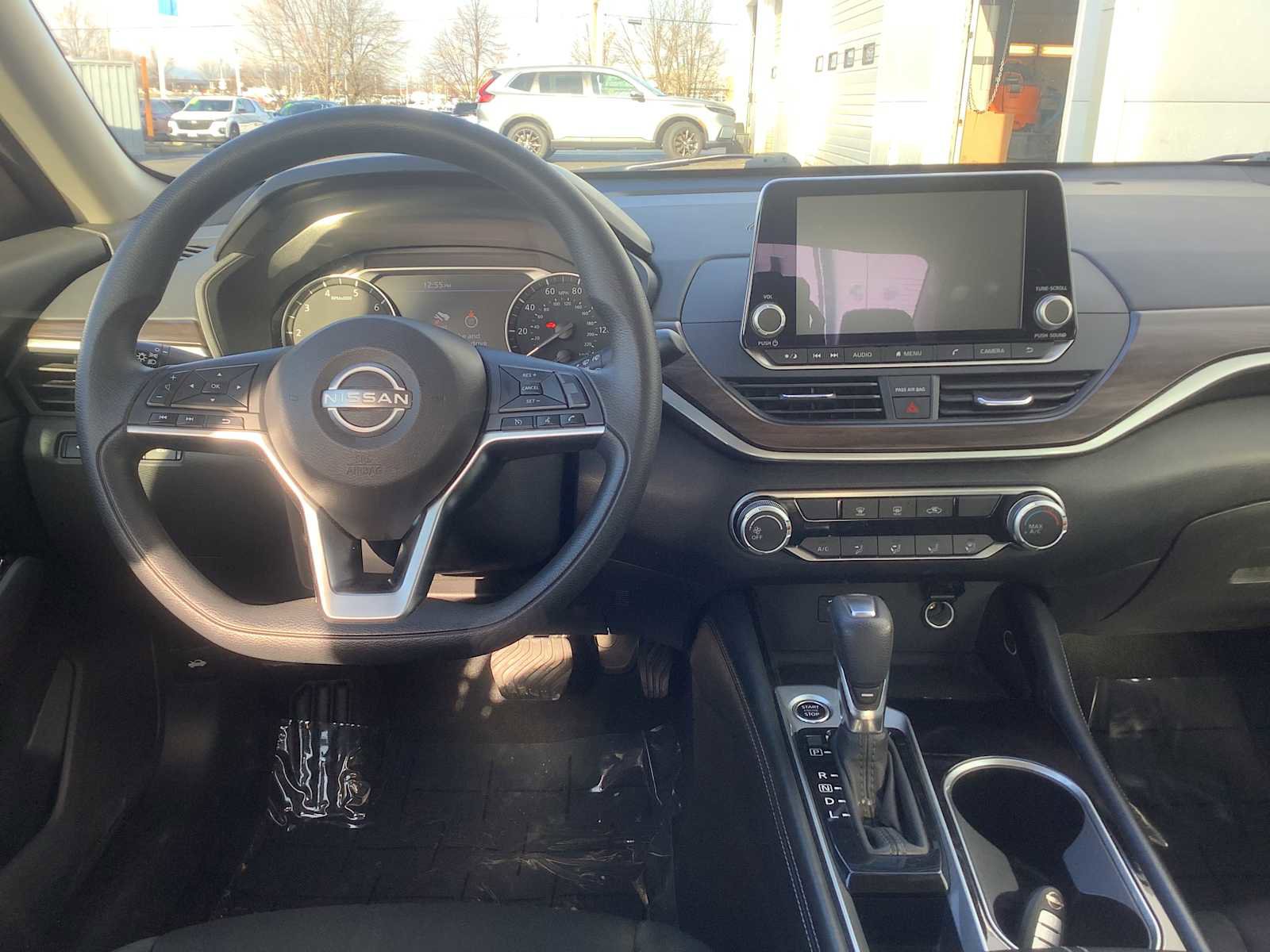 Used 2023 Nissan Altima 2.5 SV image 10