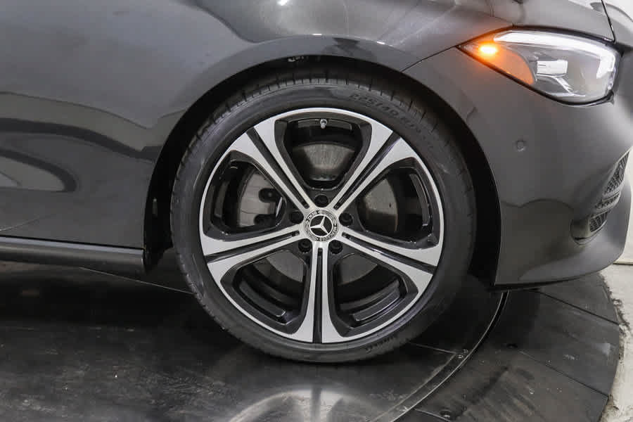 Used 2023 Mercedes-Benz C 300 Sedan image 11