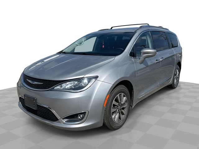 Used 2020 Chrysler Pacifica Touring-L Plus FWD image 1