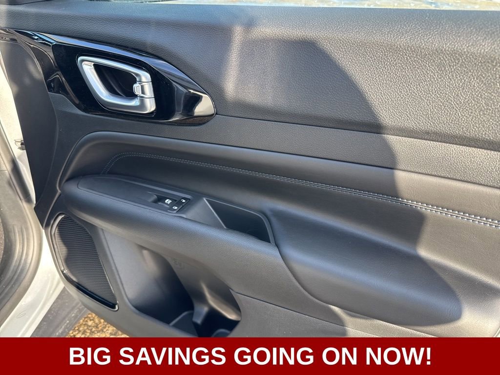 New 2026 Jeep Compass Latitude image 47