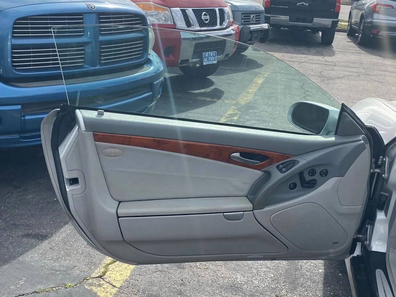 Used 2004 Mercedes-Benz SL 500 image 9