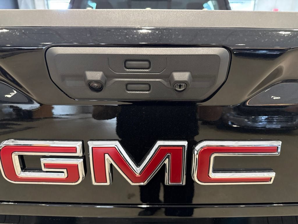 New 2026 GMC Sierra 1500 SLT w/ SLT Premium Plus Package AWD/4WD image 9