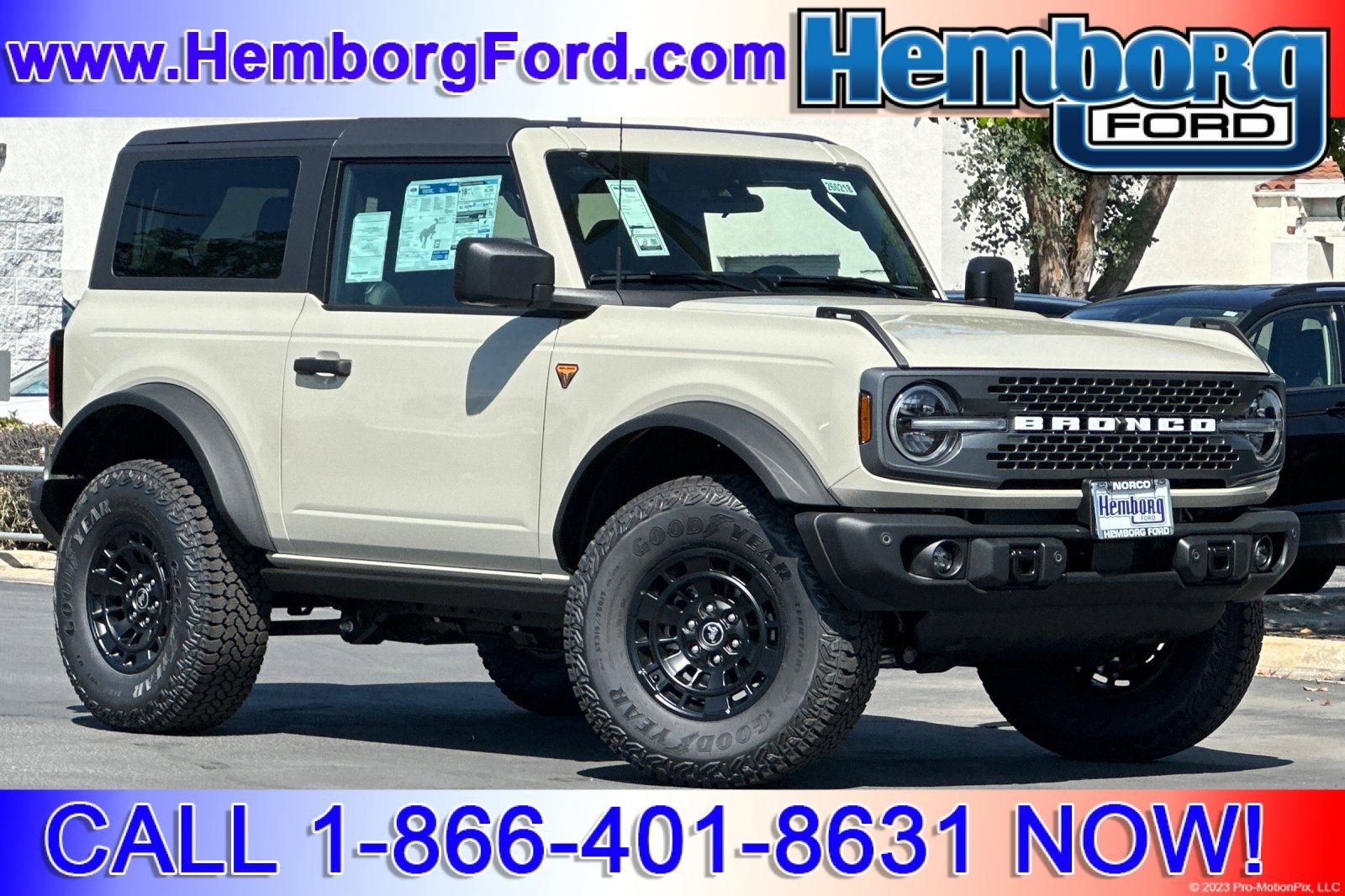 New 2026 Ford Bronco Badlands image 1