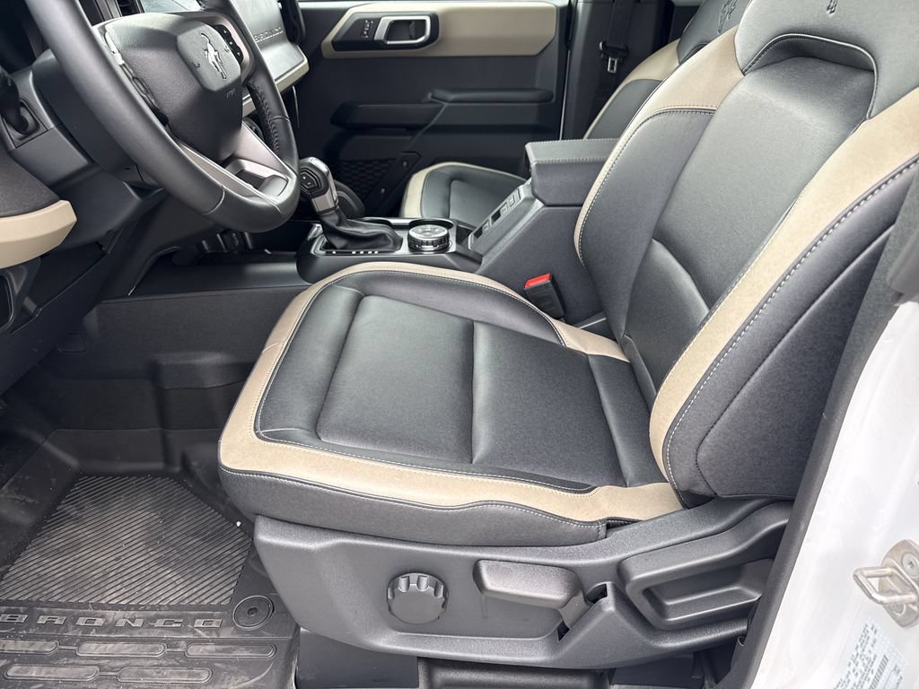 New 2025 Ford Bronco Big Bend w/ Black Diamond Package AWD/4WD image 9