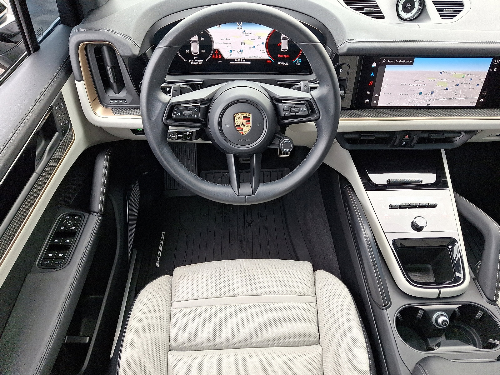 Used 2024 Porsche Cayenne S image 11