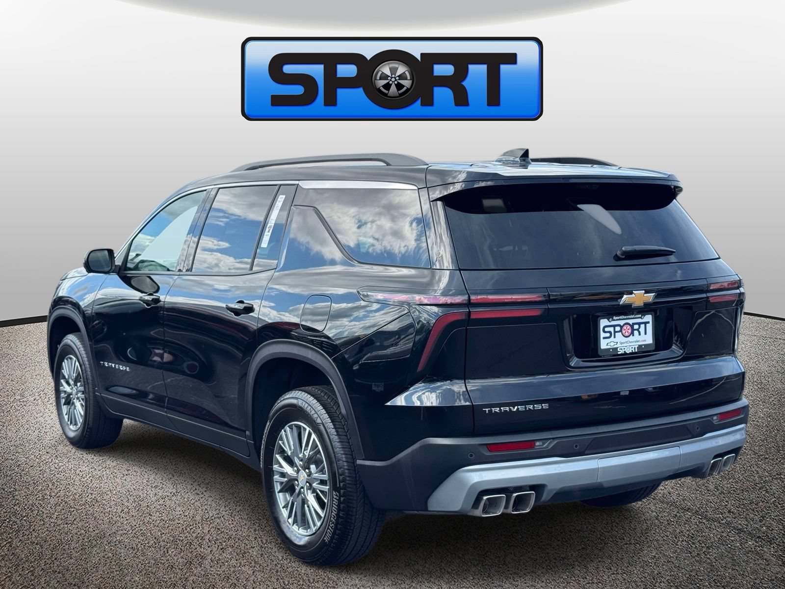 Used 2026 Chevrolet Traverse LT w/ Driver Confidence Package FWD image 23