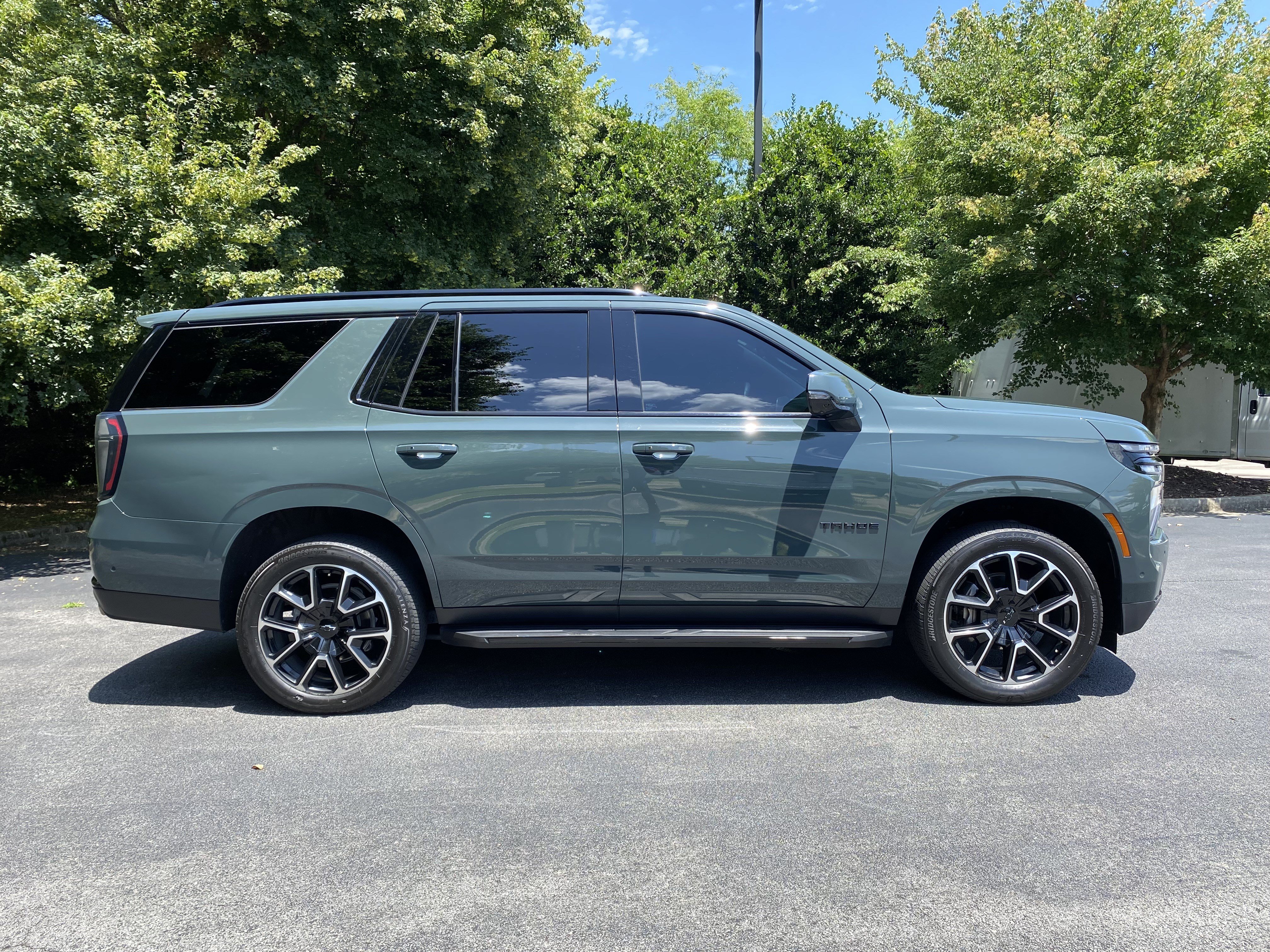 Used 2025 Chevrolet Tahoe RST w/ Comfort Package RWD image 10