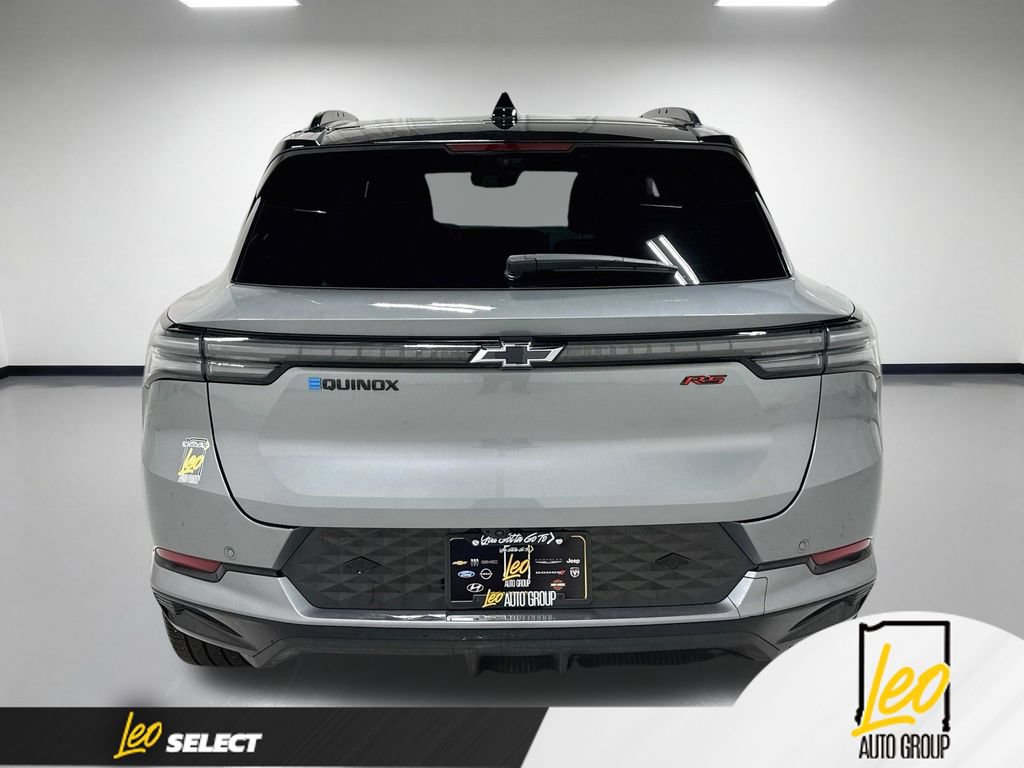 Used 2026 Chevrolet Equinox EV RS w/ Convenience Package II FWD image 9