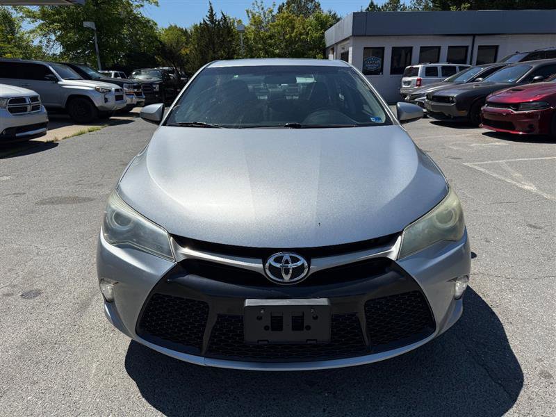 Used 2016 Toyota Camry XSE w/ Moonroof Package FWD image 3