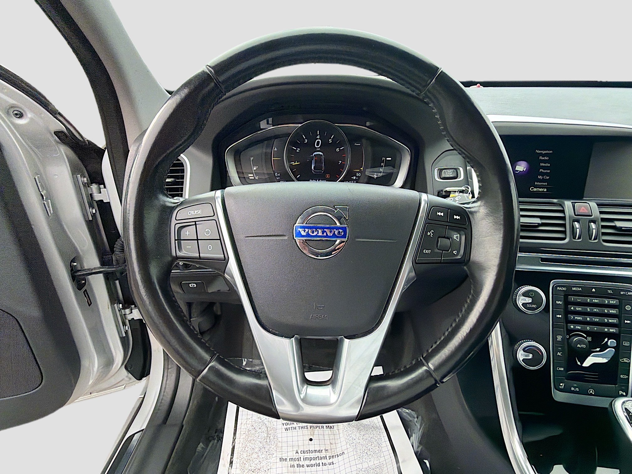 Used 2016 Volvo XC60 T5 Premier FWD image 38