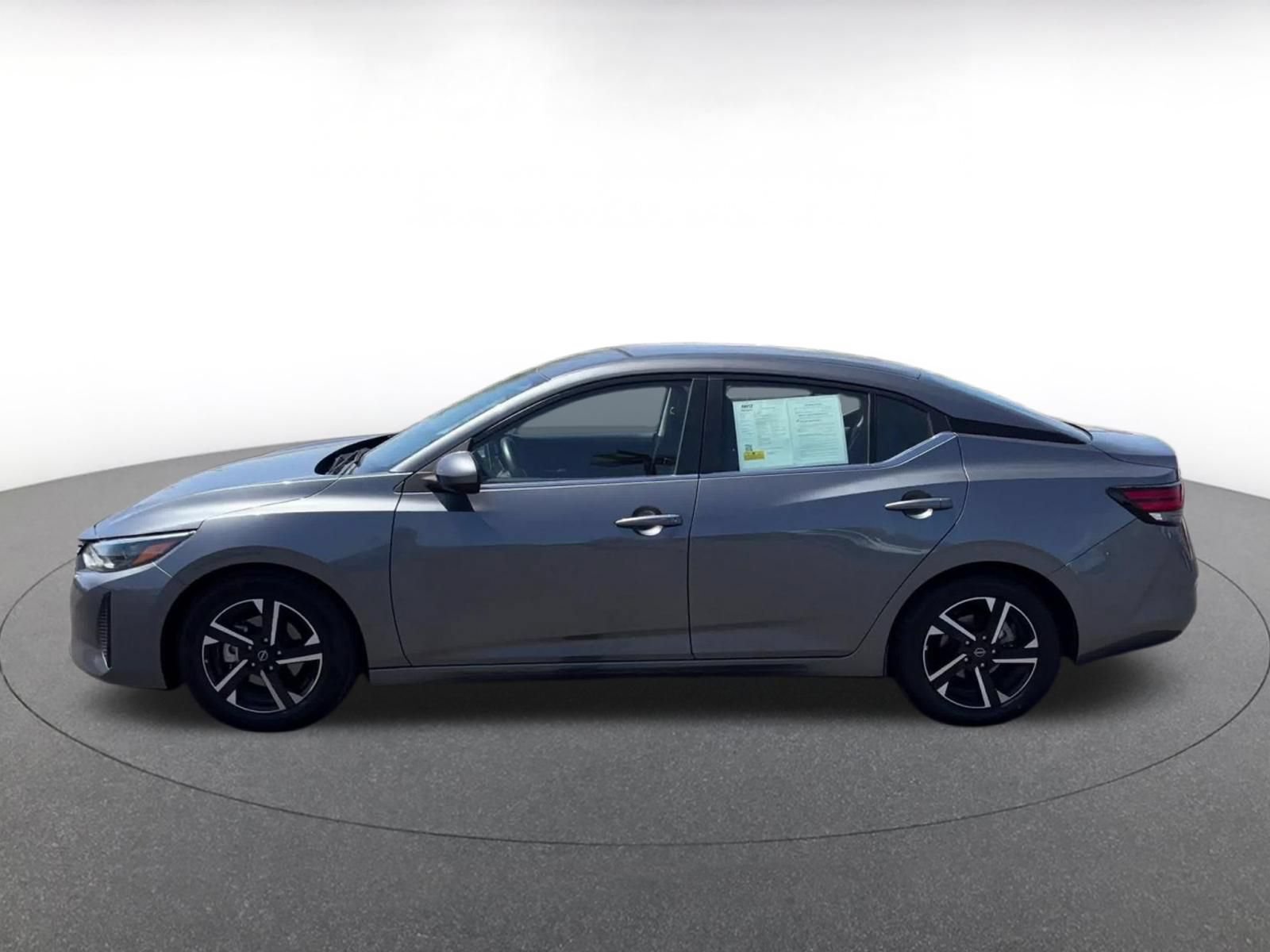 Used 2025 Nissan Sentra SV FWD image 7
