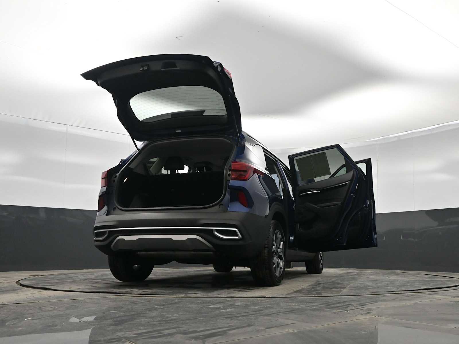 Used 2021 Kia Seltos EX image 43