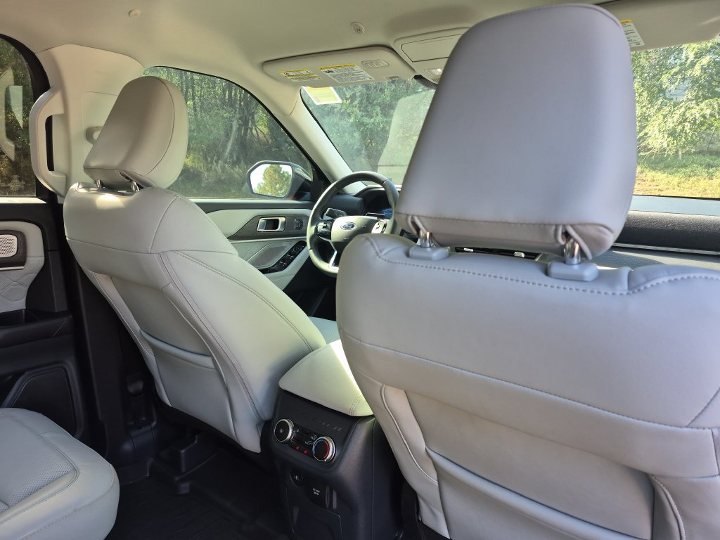 New 2026 Ford Explorer Platinum w/ LUX Leather Package AWD/4WD image 27