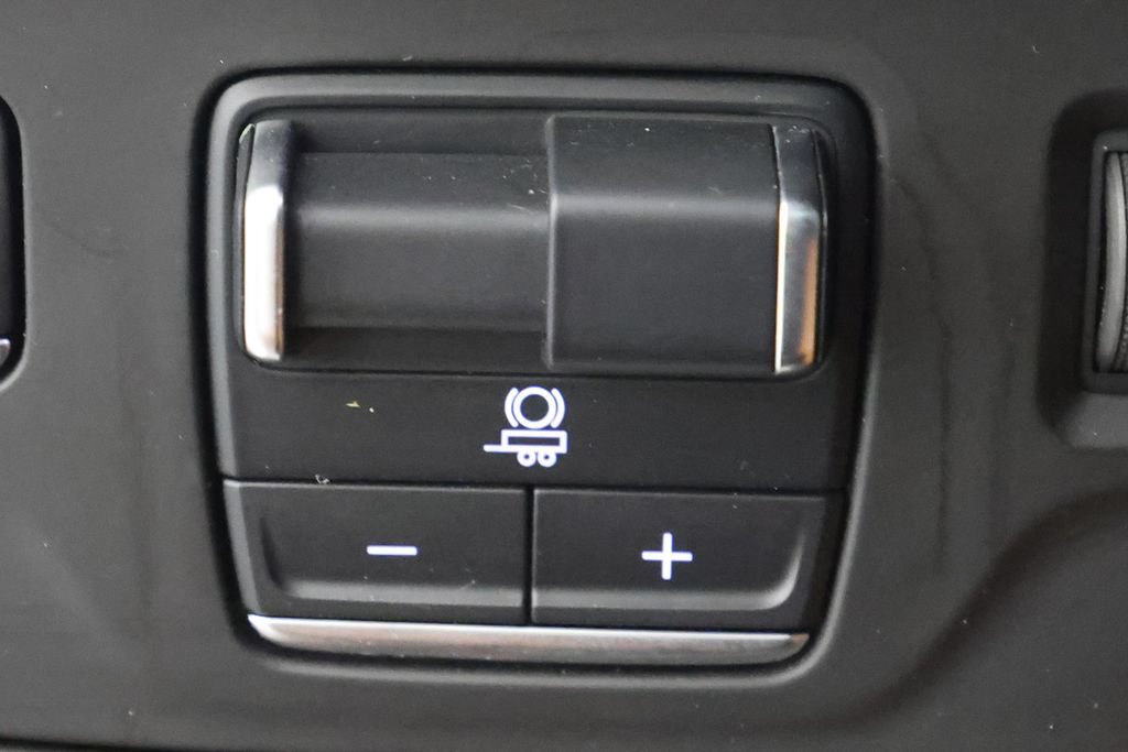 Used 2025 Cadillac Escalade V w/ LPO, Floor Liner Package AWD/4WD image 25