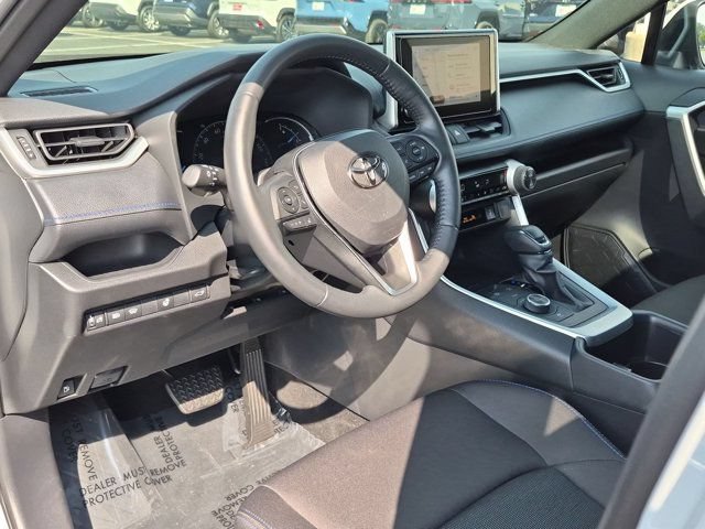 Certified 2024 Toyota RAV4 SE w/ Convenience Package AWD/4WD image 4