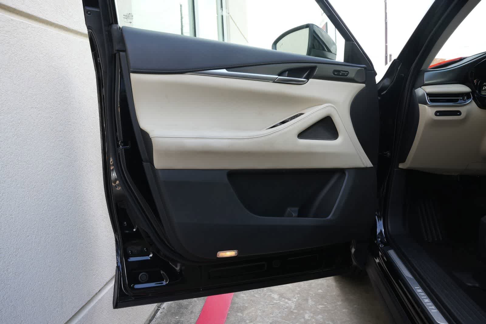 Certified 2023 INFINITI QX60 Luxe w/ Cargo Package image 16