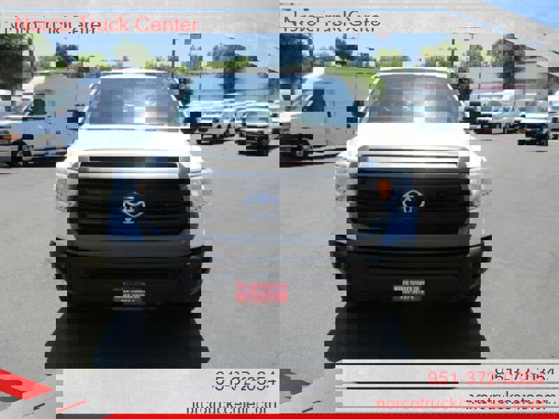 Used 2016 Toyota Tundra SR w/ Tow Package image 4