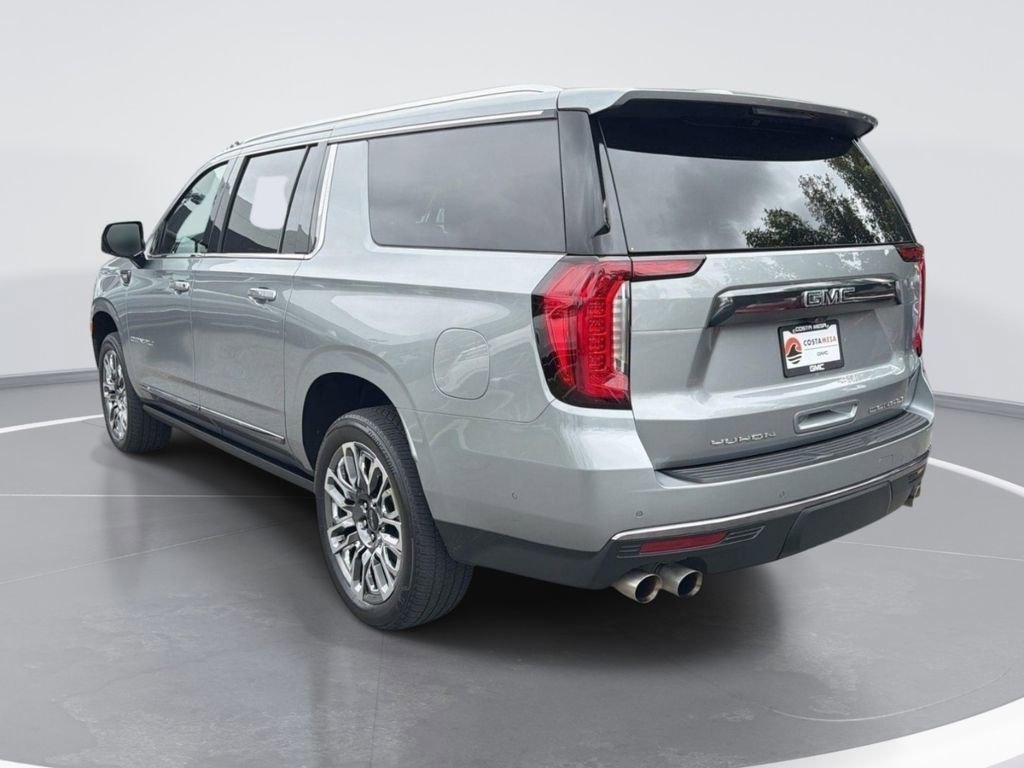 Used 2024 GMC Yukon XL Denali Ultimate AWD/4WD image 5
