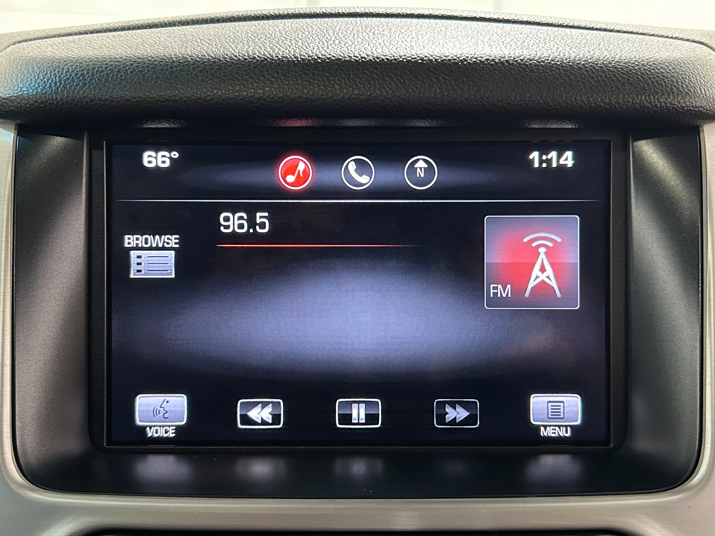 Used 2015 GMC Yukon XL SLT w/ Open Road Package AWD/4WD image 5
