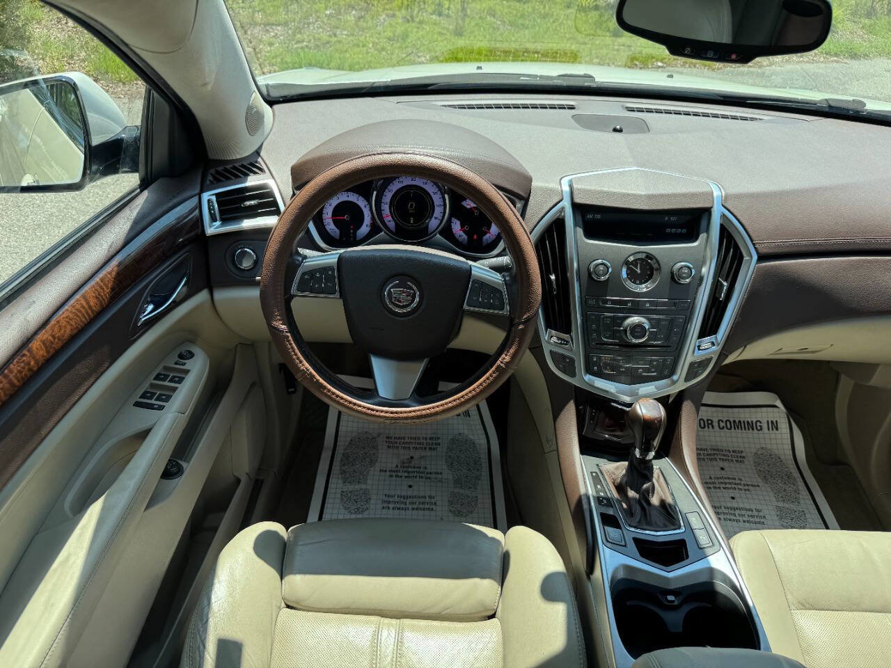 Used 2011 Cadillac SRX Luxury FWD image 45