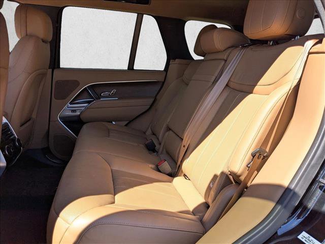 Certified 2023 Land Rover Range Rover SE image 22