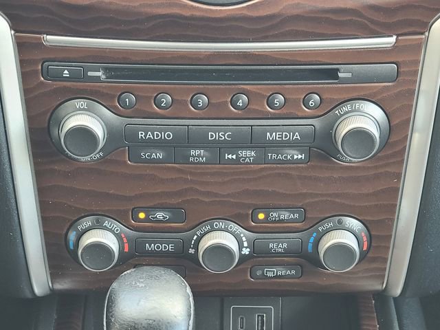 Used 2020 Nissan Pathfinder Platinum image 25