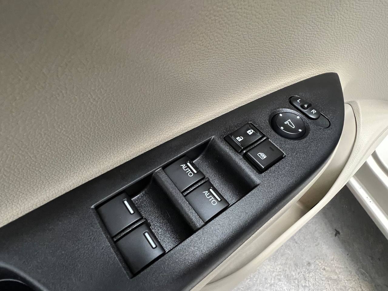 Used 2014 Honda Accord EX-L image 23