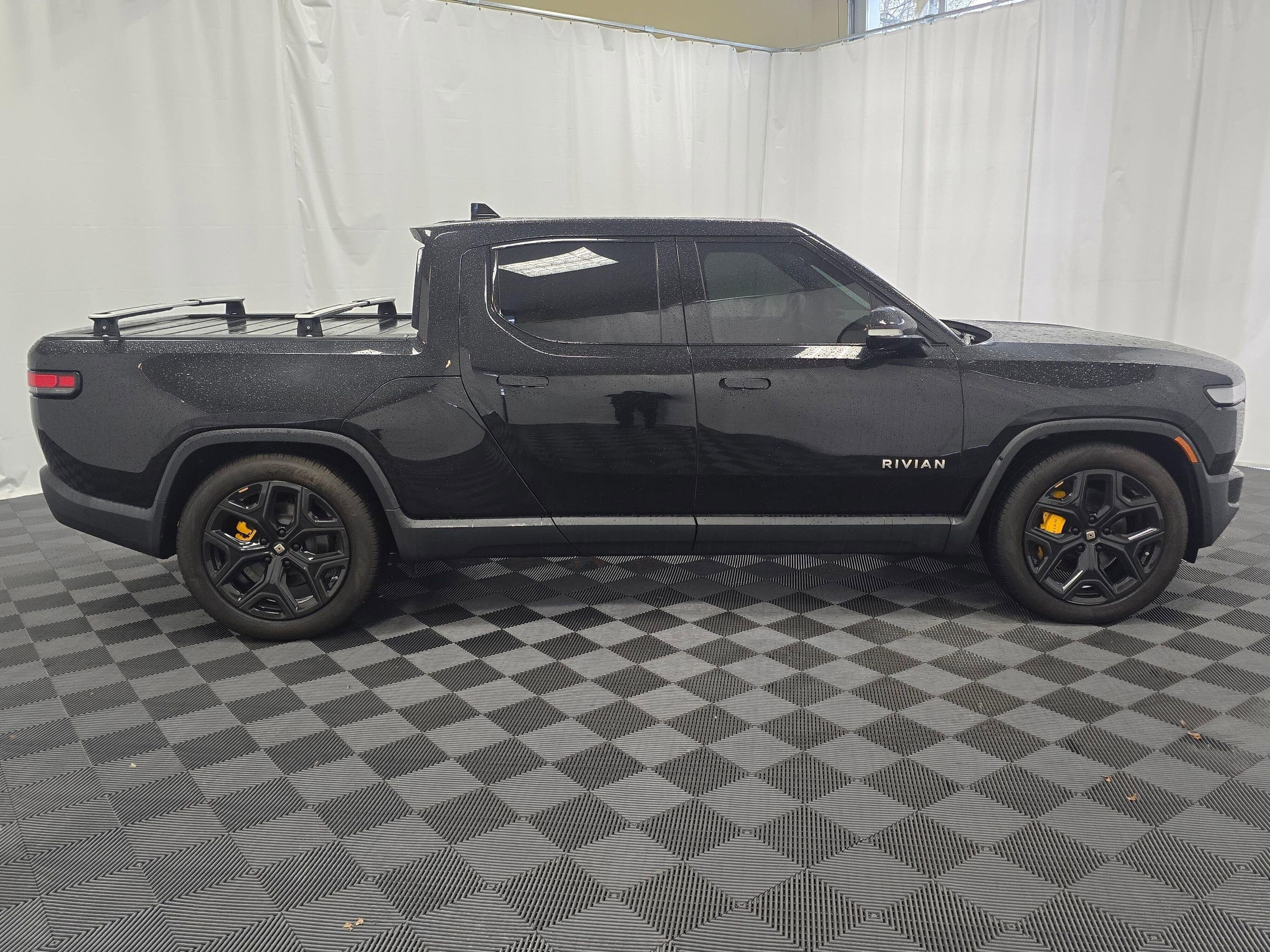 Used 2022 Rivian R1T Adventure AWD/4WD image 6