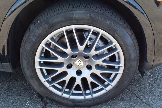 Used 2017 Porsche Cayenne Platinum Edition AWD/4WD image 50