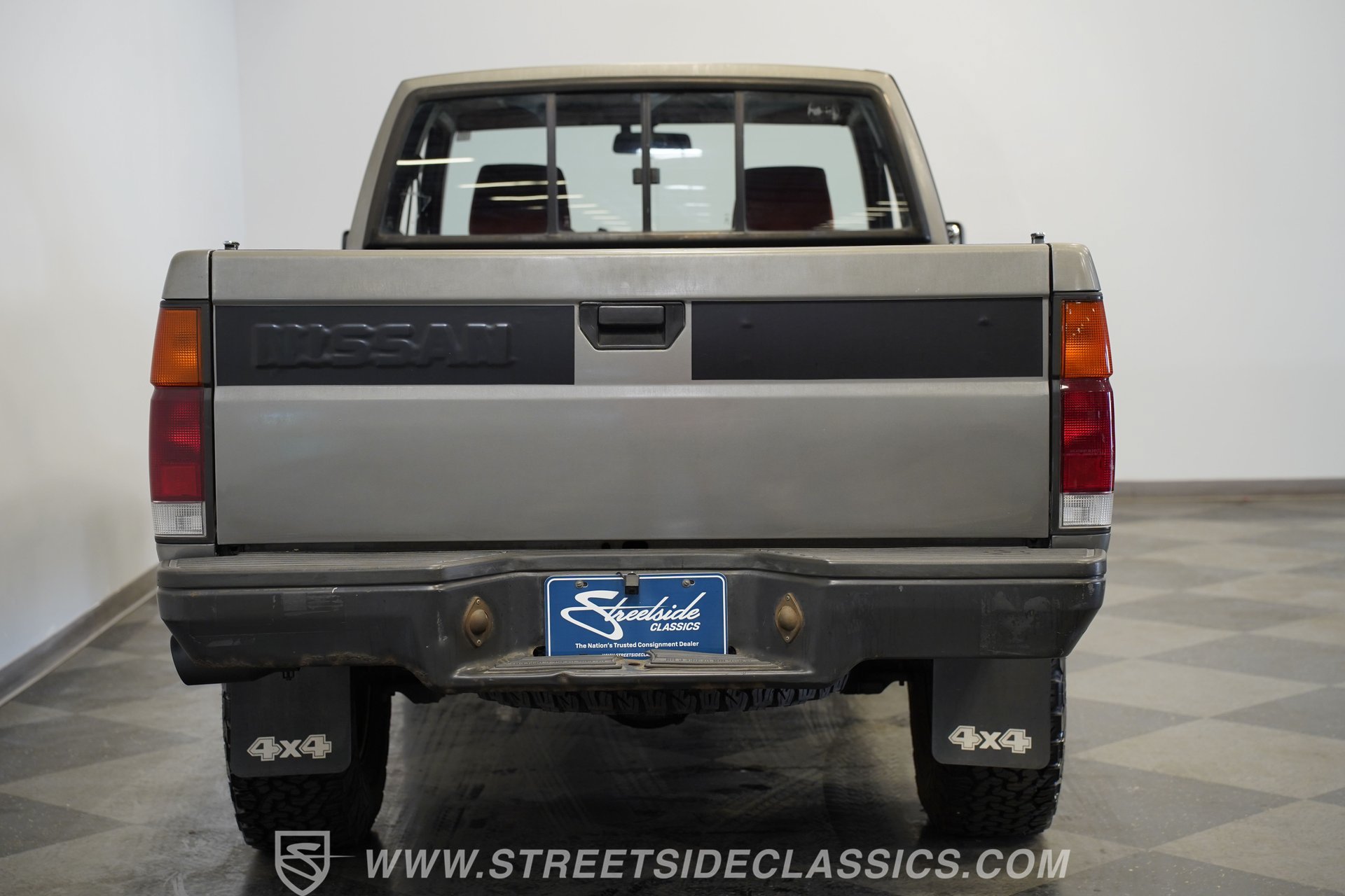 Used 1989 Nissan Pickup 4x4 King Cab V6 image 11
