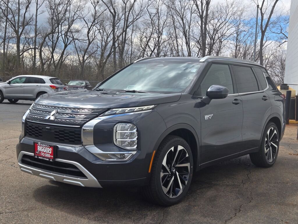 New 2025 Mitsubishi Outlander SEL image 3