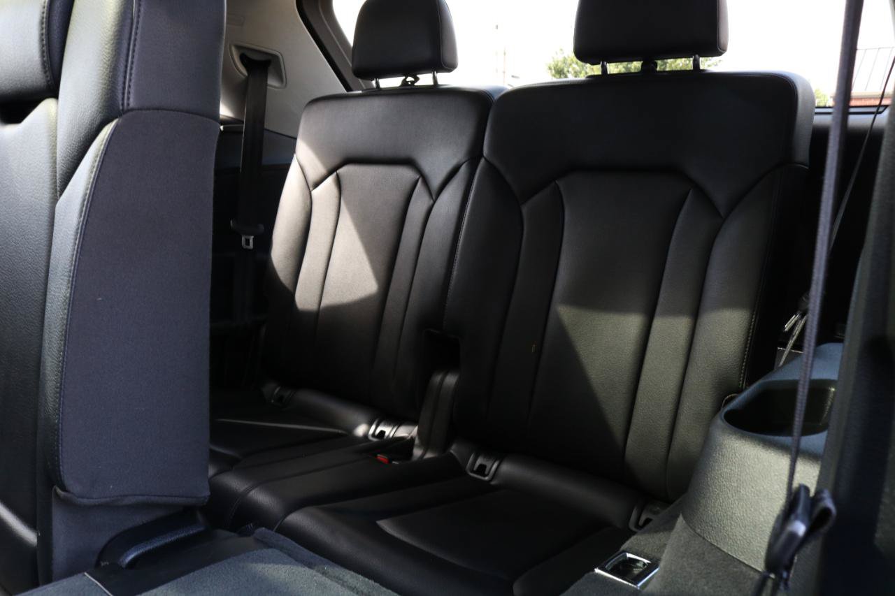 Used 2018 Audi Q7 3.0T Prestige AWD/4WD image 43