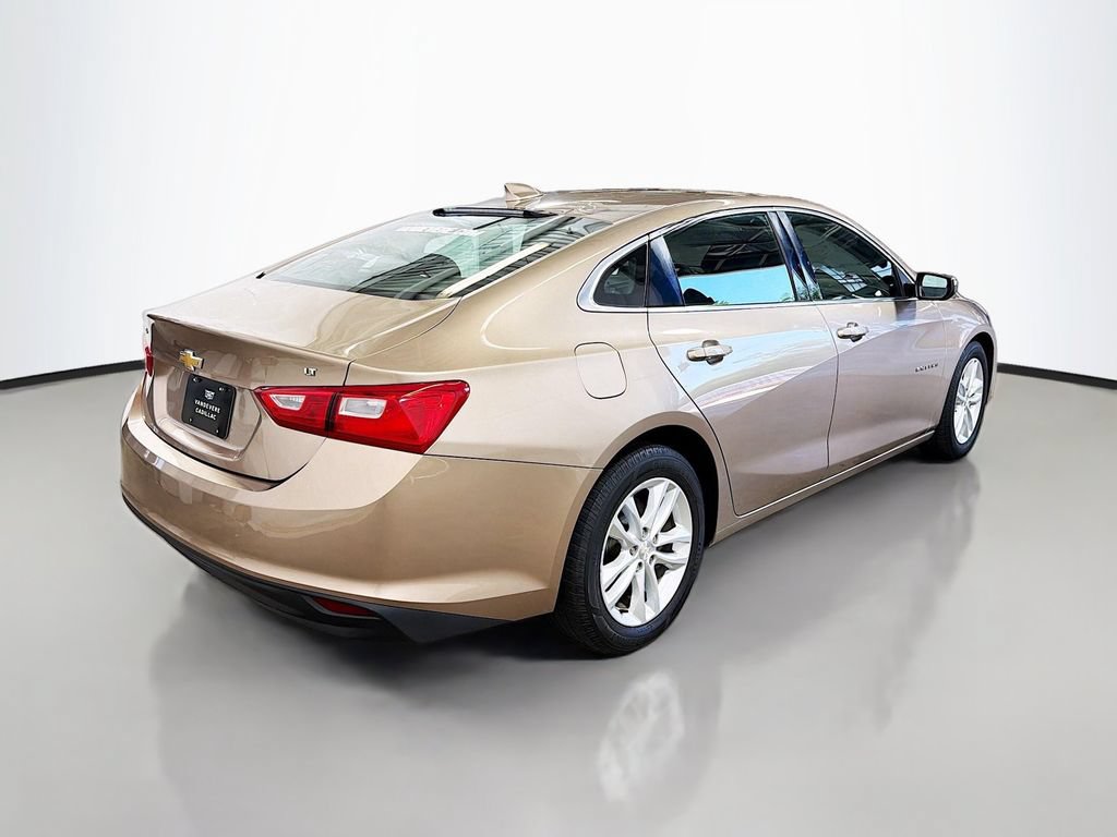 Used 2018 Chevrolet Malibu LT FWD image 9
